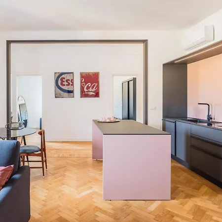 Oda ve Kahvaltı Artieri Suites, Piazza Maggiore Bolonya