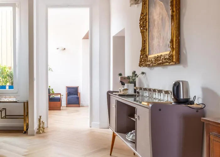 Artieri Suites, Piazza Maggiore 住宿加早餐酒店 4*