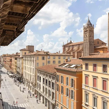 Artieri Suites, Piazza Maggiore 3*