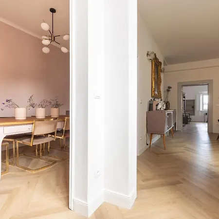 Bed & Breakfast Artieri Suites, Piazza Maggiore Bologna