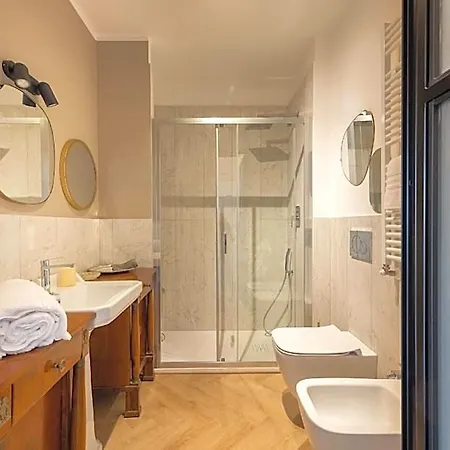 Artieri Suites, Piazza Maggiore 4* Bolonia