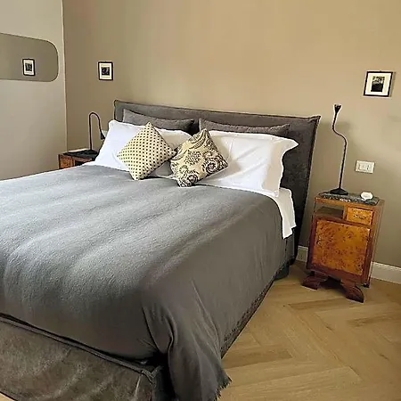 Bed and breakfast Artieri Suites, Piazza Maggiore 4*