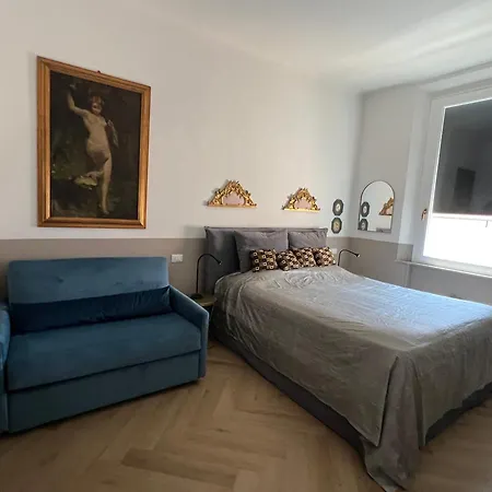 Bed & Breakfast Artieri Suites, Piazza Maggiore 4*