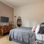 Bed & Breakfast Artieri Suites, Piazza Maggiore 4*