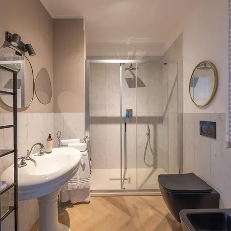فندق مبيت وإفطار Artieri Suites, Piazza Maggiore 4*