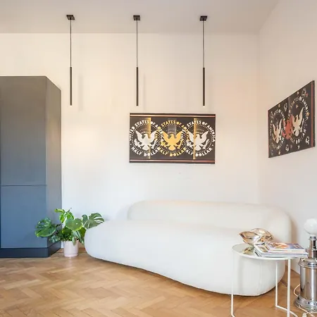 Artieri Suites, Piazza Maggiore