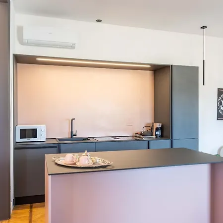 فندق مبيت وإفطار Artieri Suites, Piazza Maggiore 4*