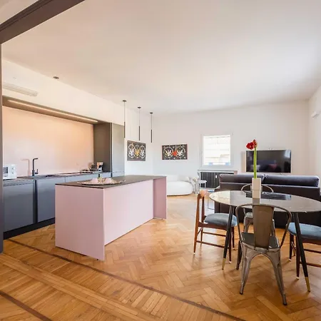 Artieri Suites, Piazza Maggiore فندق مبيت وإفطار